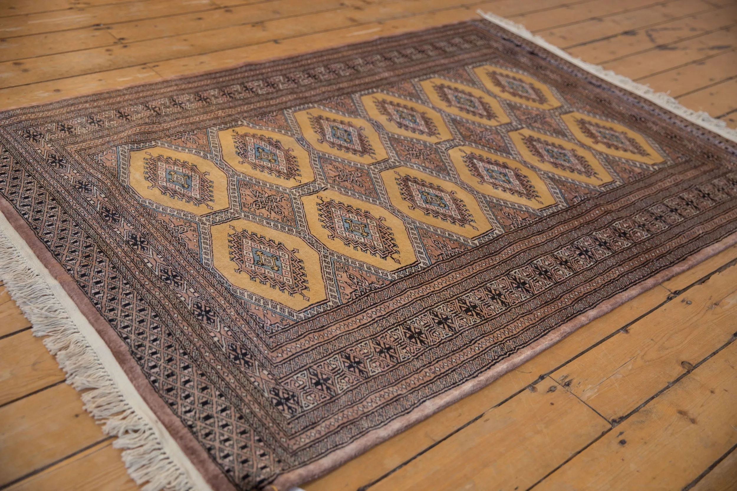 4x6 Vintage Fine Pakistani Turkmen Design Rug