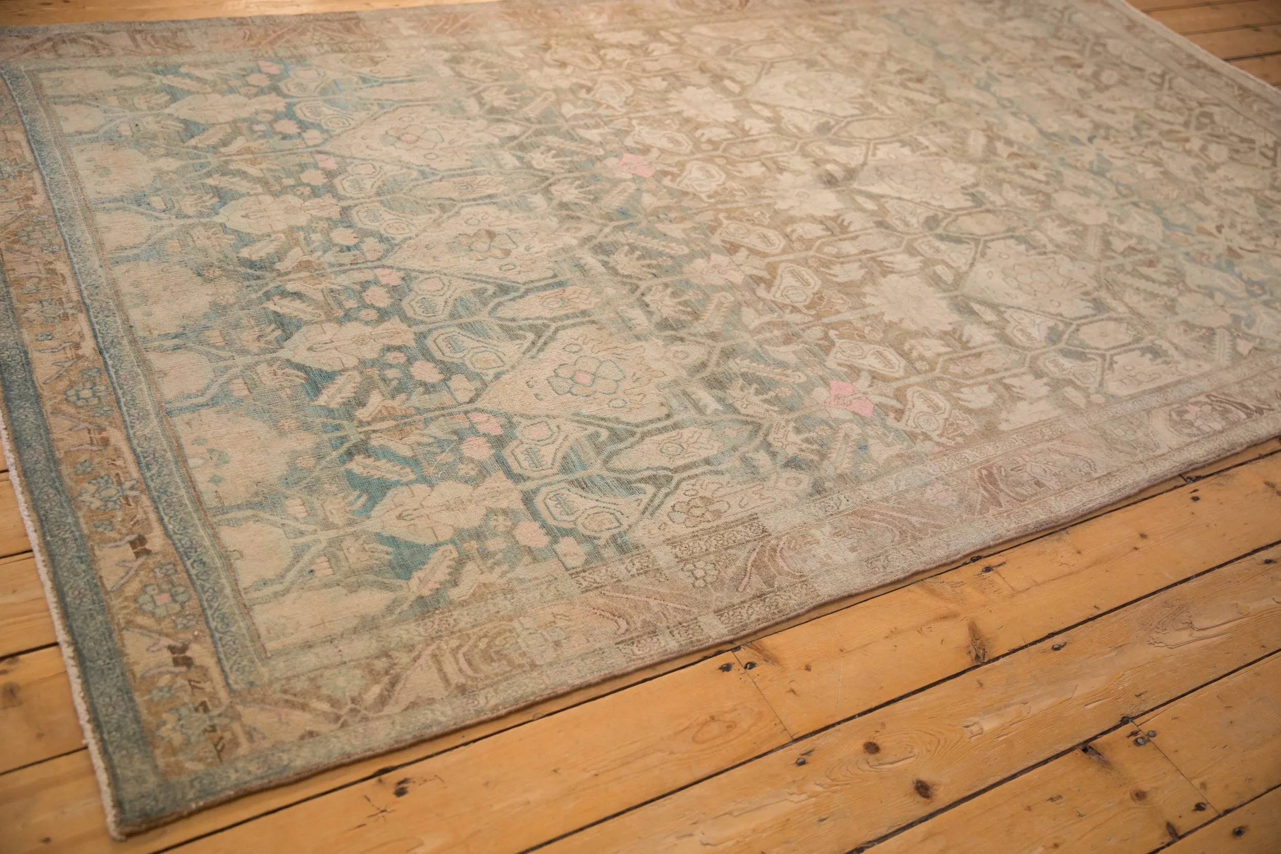 5.5x9.5 Vintage Distressed Bijar Carpet