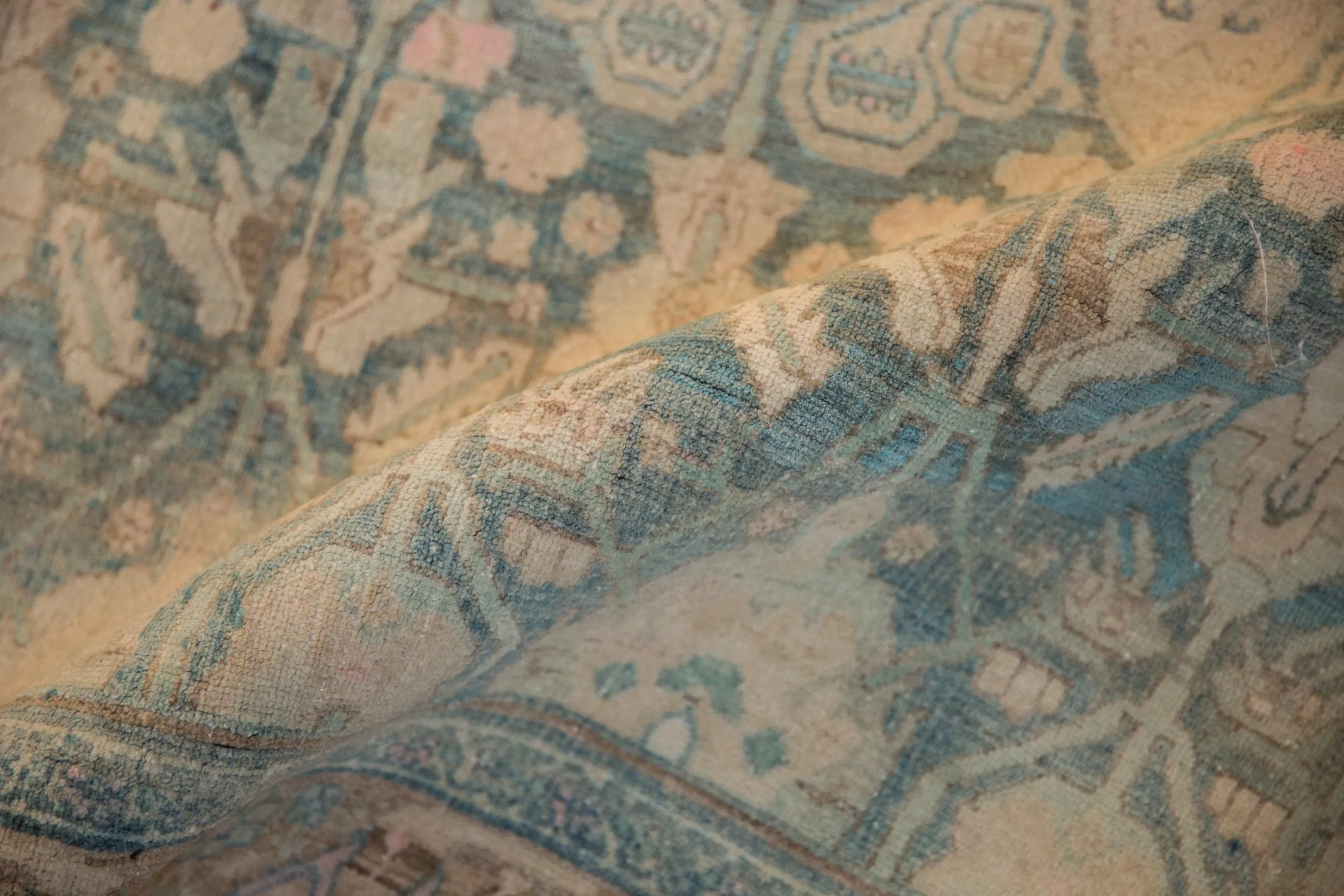 5.5x9.5 Vintage Distressed Bijar Carpet