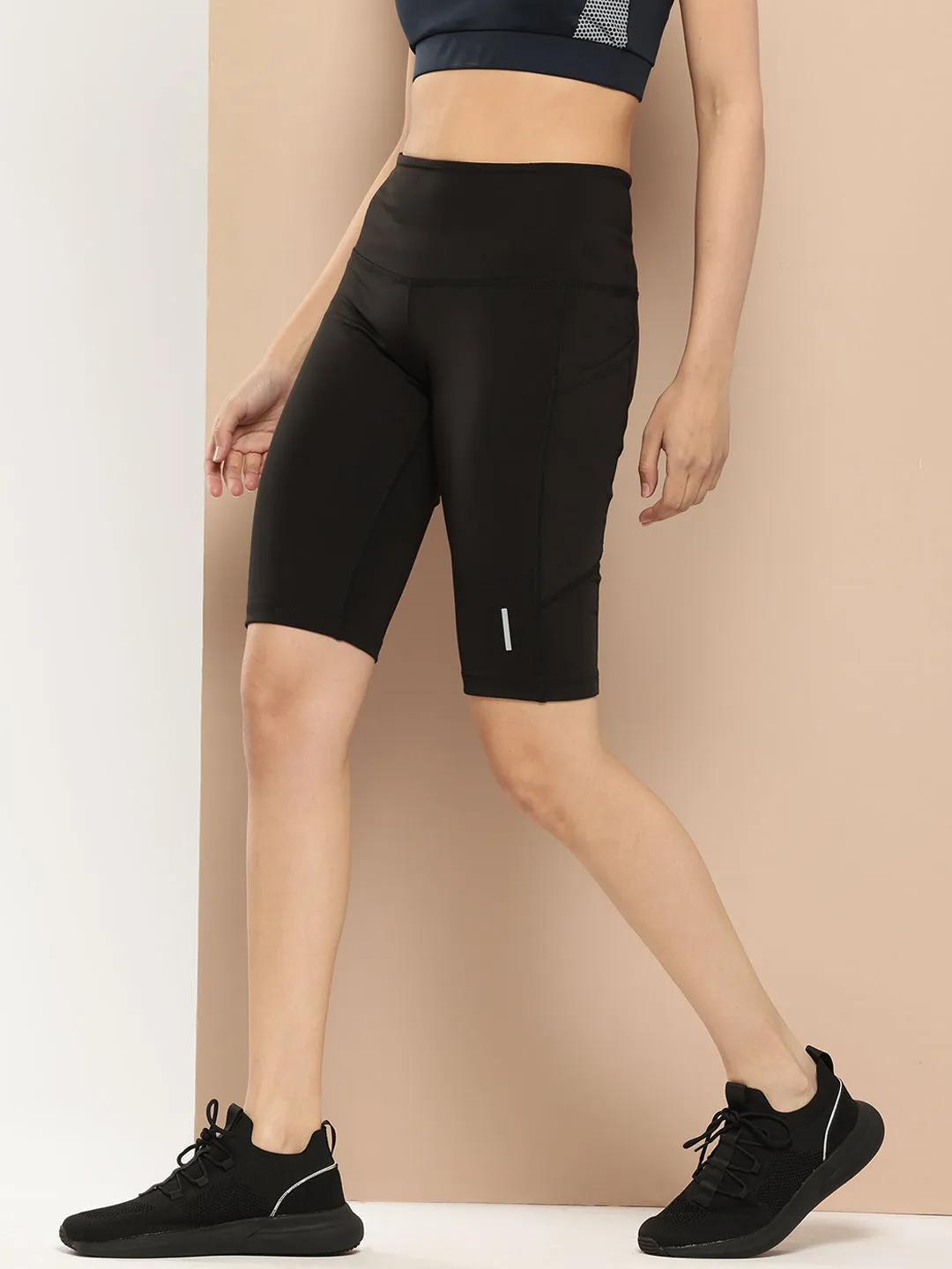 Alcis Women Black Plum High-Impact Performance Anti-Static Soft-Touch Slim-Fit Running Shorts