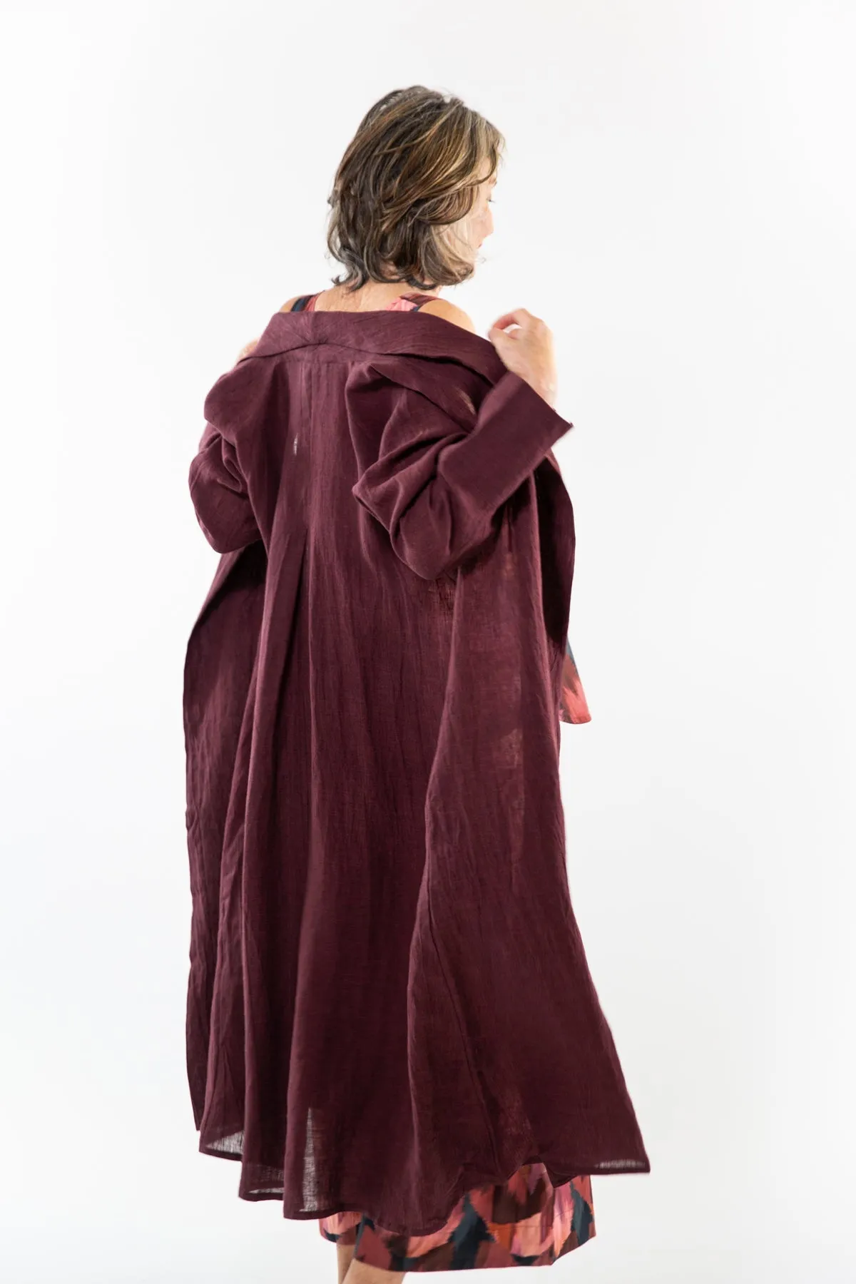 Eva’s Sunday ‘Taylor’ Linen Jacket - Merlot