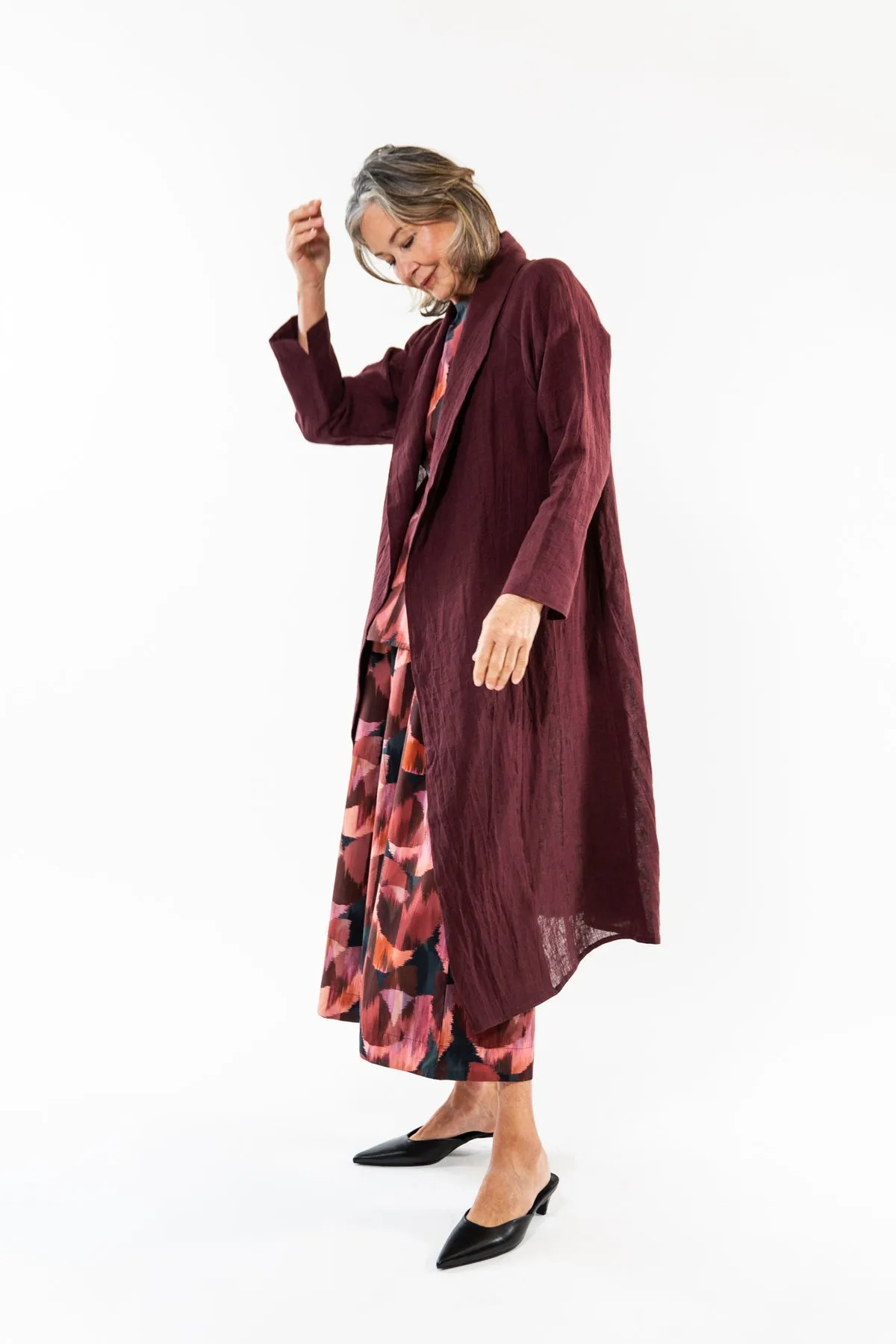 Eva’s Sunday ‘Taylor’ Linen Jacket - Merlot