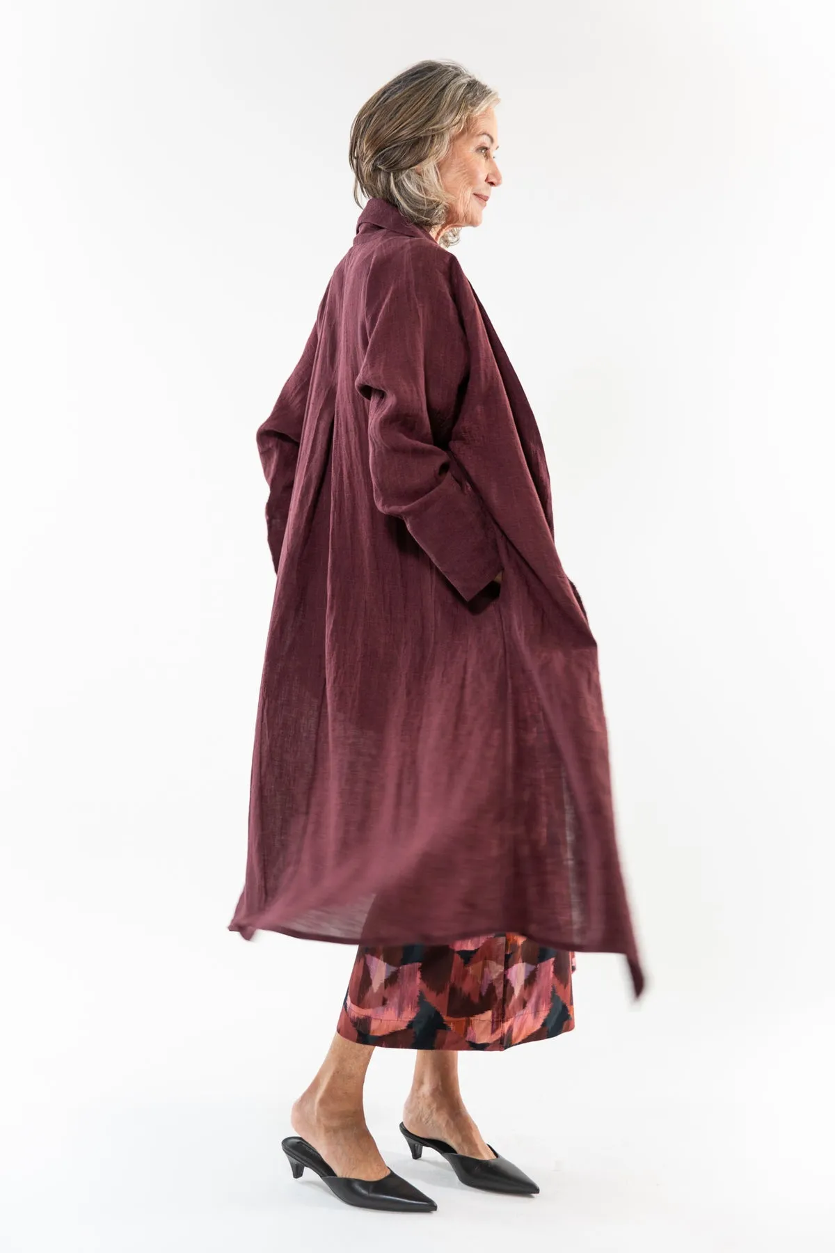 Eva’s Sunday ‘Taylor’ Linen Jacket - Merlot