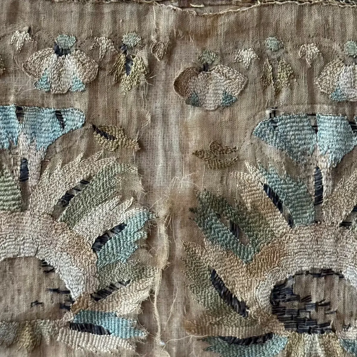 Framed 18th Century Muslin Hand Embroidered Ottoman Towels (430423)