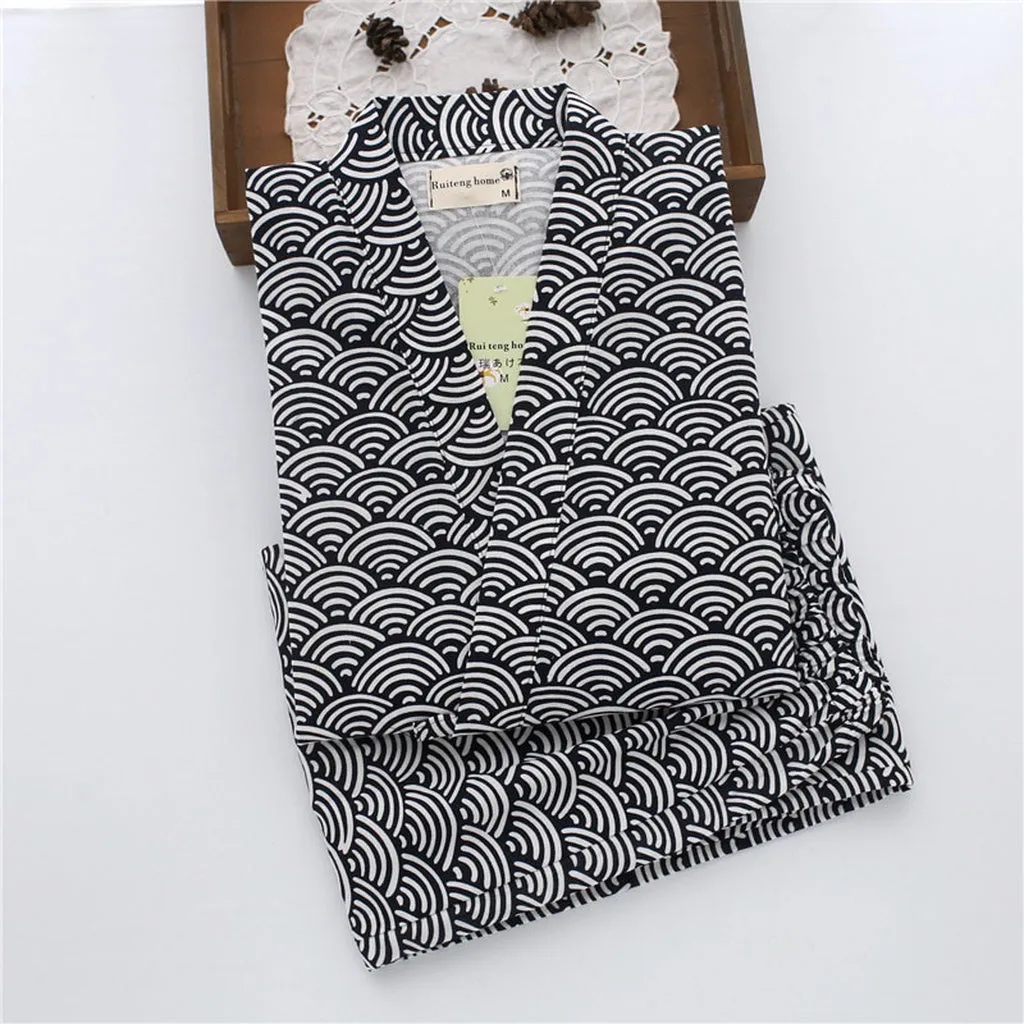 Japanese 100% Gauze Cotton Kimono Robes Men Pajamas Sets Simple Short Sleeve Trousers Bathrobes Men Plus Size