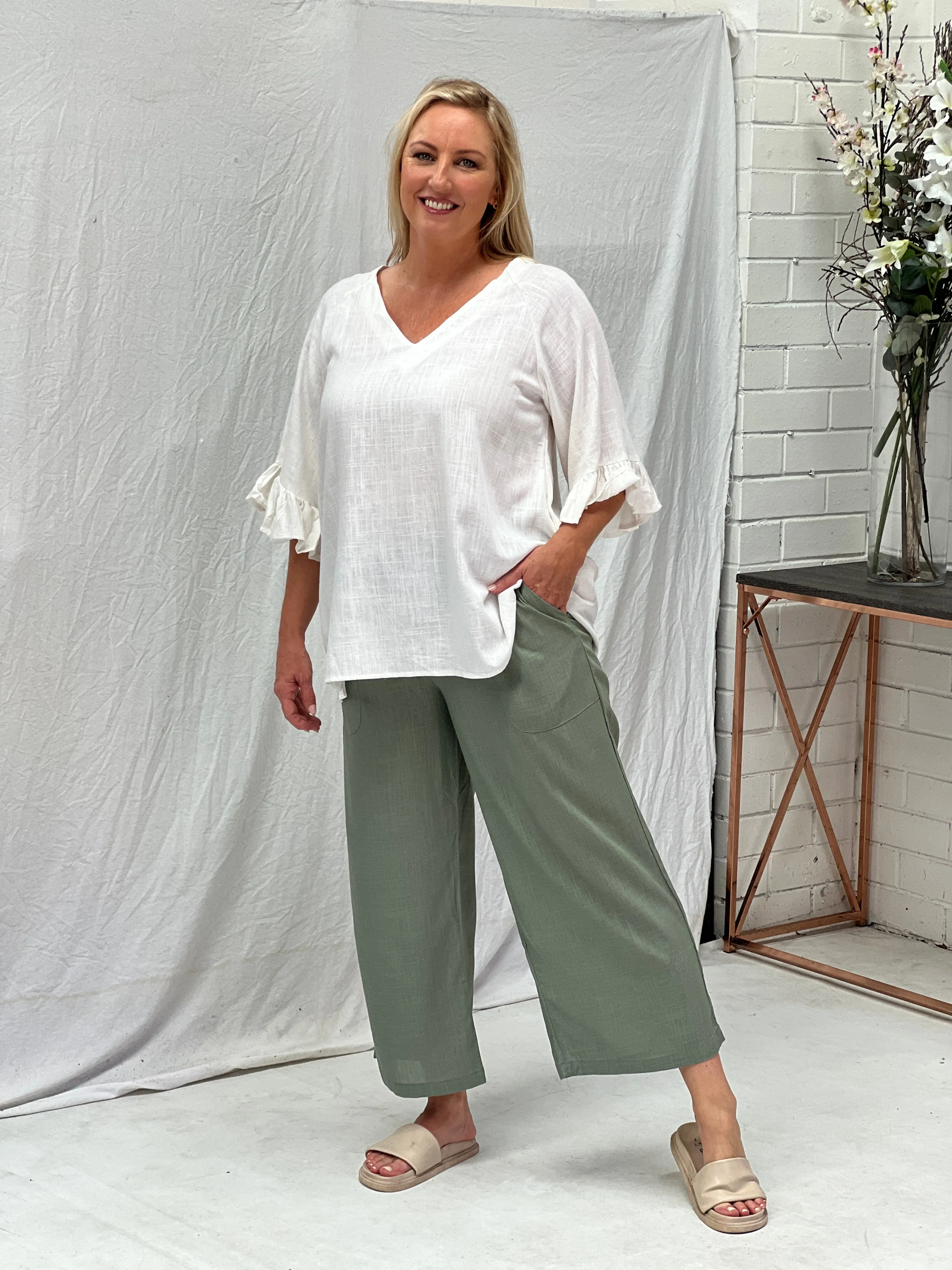 Niylah Khaki Linen Pants