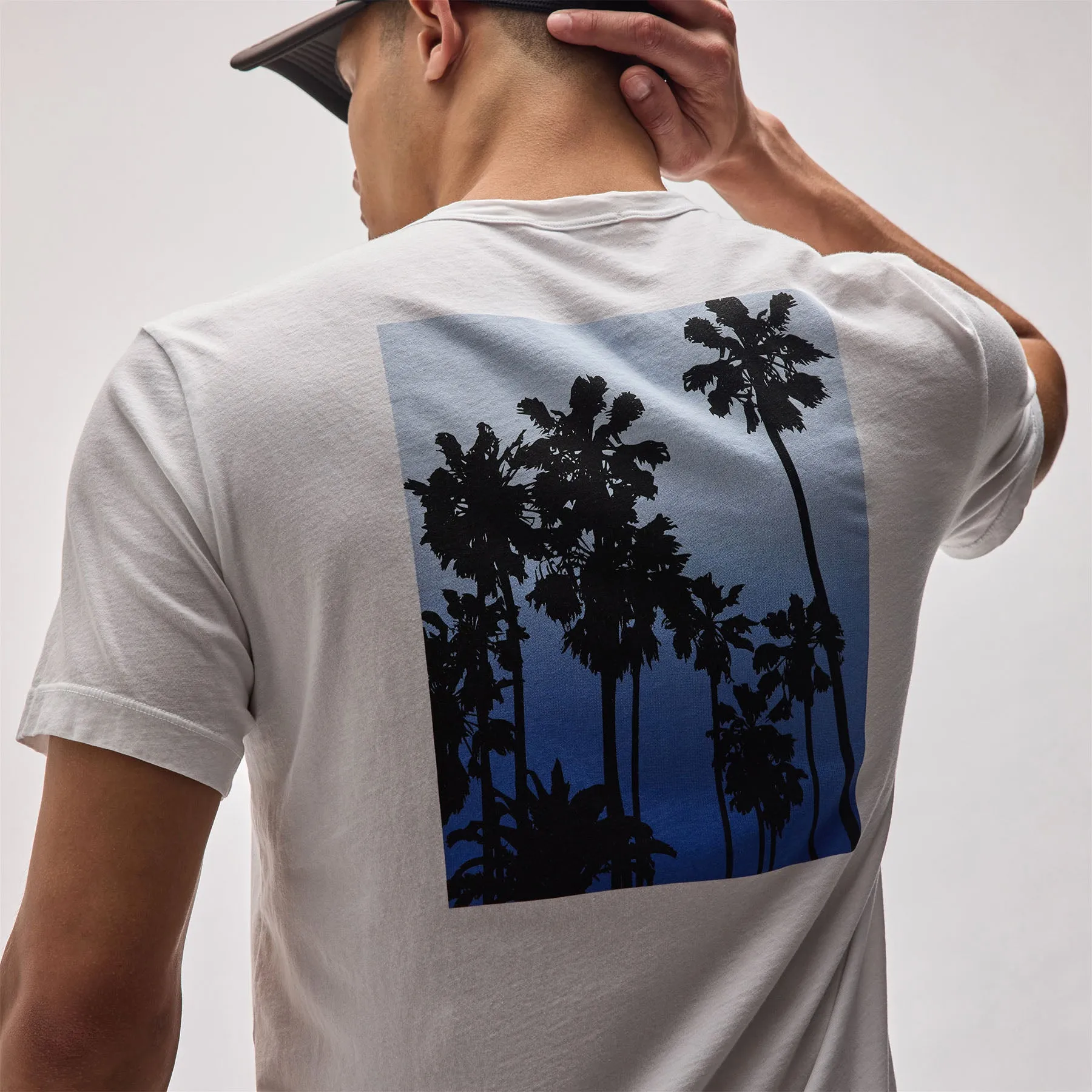 Ombrè Palms Graphic Tee - White/Blue