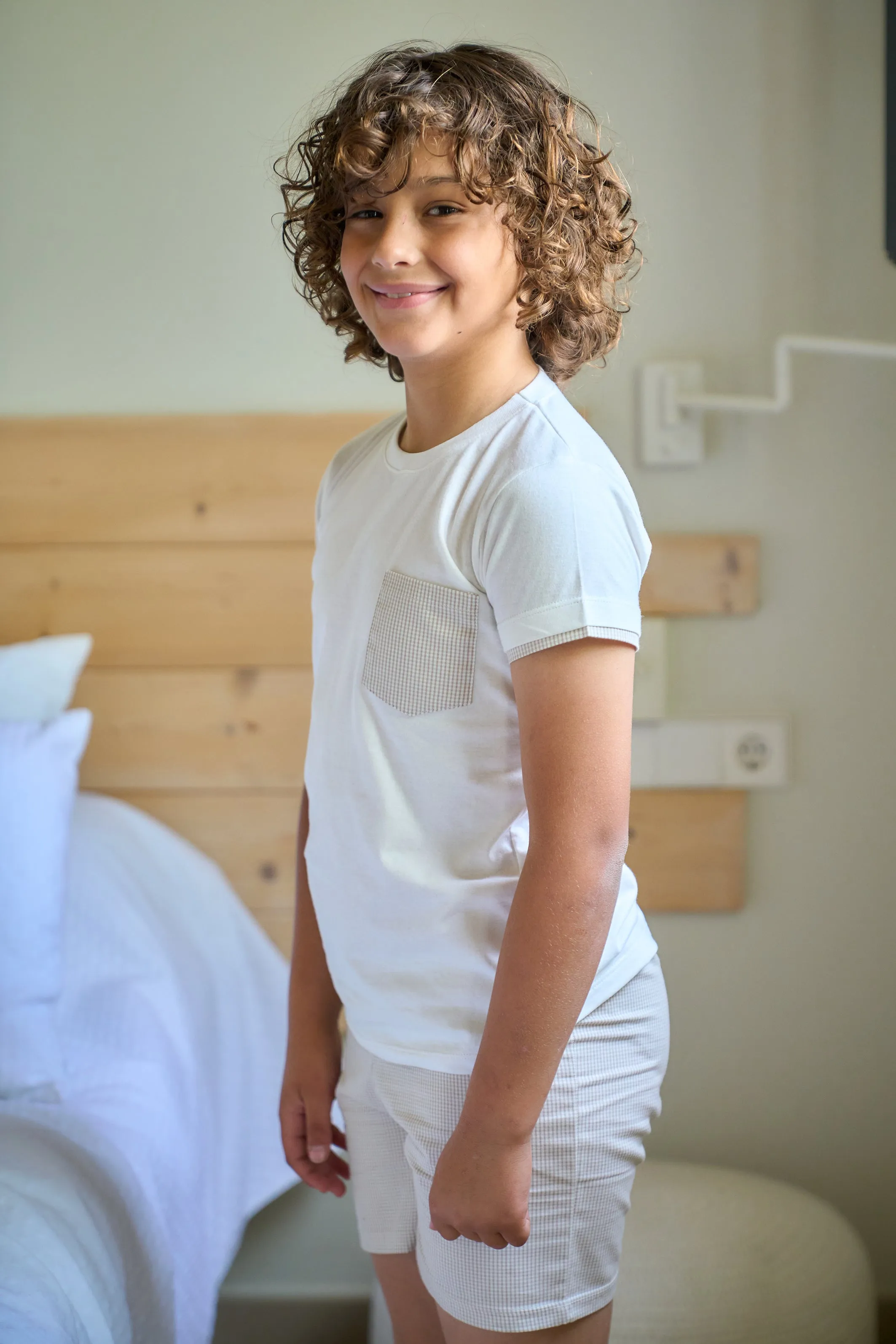 "Xavier" Beige Checked T-Shirt & Shorts