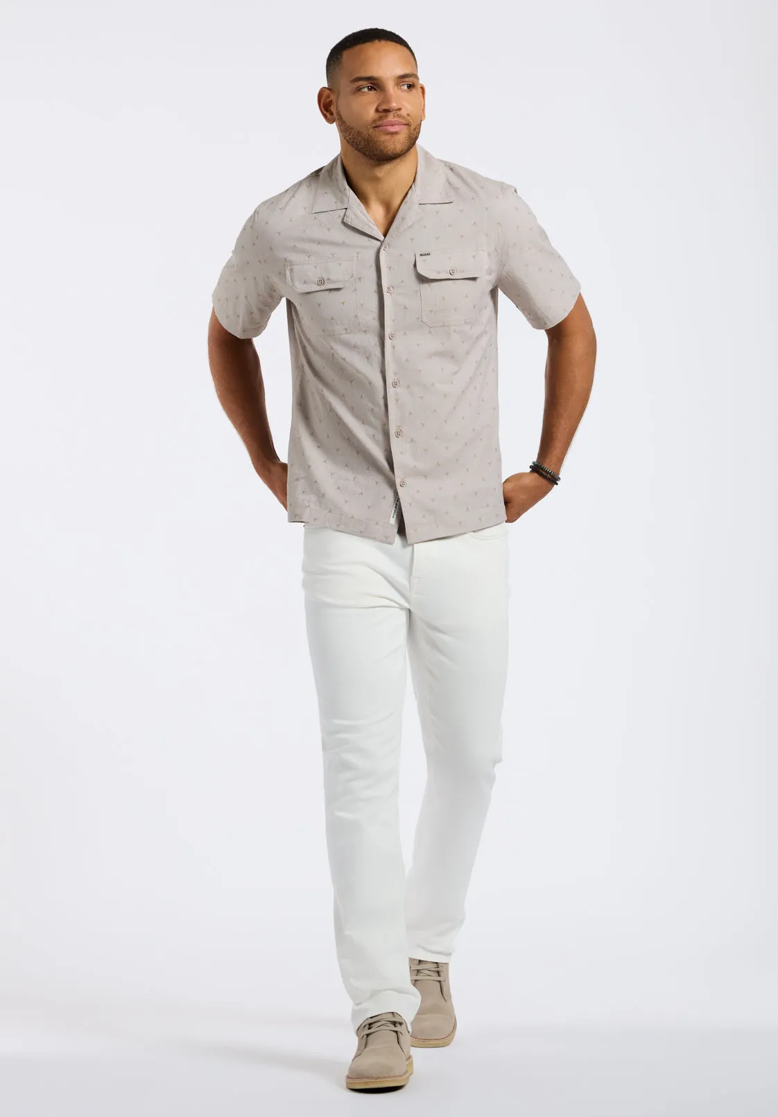Salaman Men's Short-Sleeve Patterned Button-Up Shirt with Chest Pockets, Tuffet Beige - BM24552