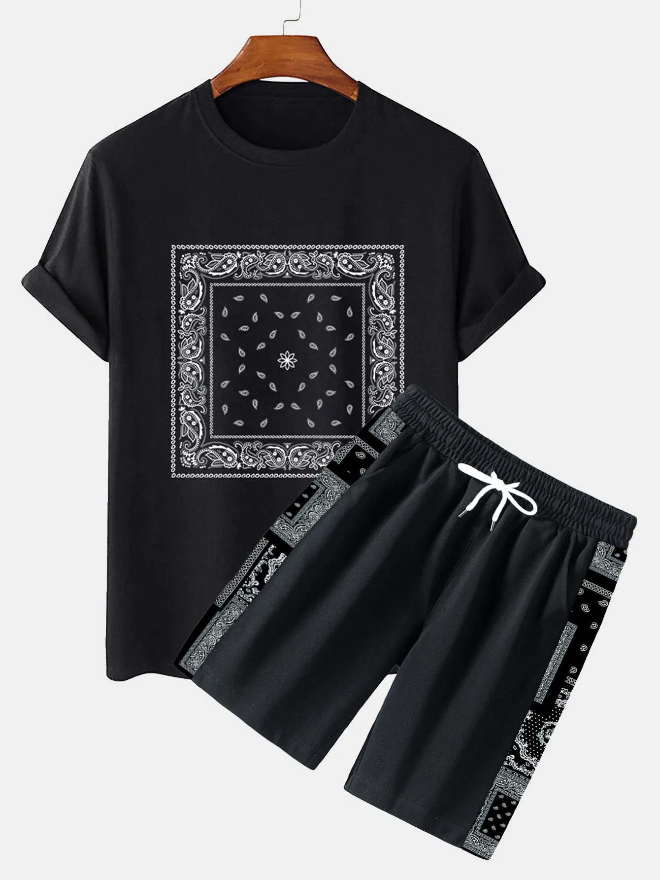 T-shirt Paisley Bandana & Paisley Paneled Jersey Shorts